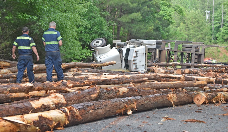 Close call: Serious injury avoided in log trailer collision - LaGrange ...